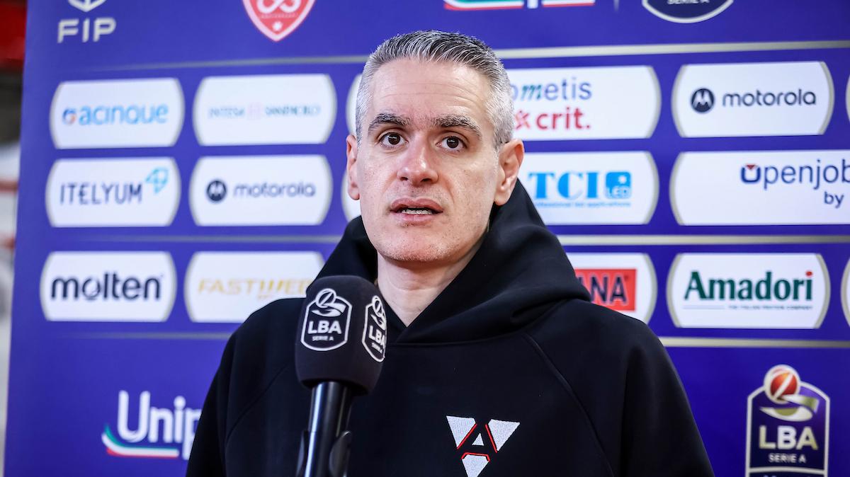 Varese, Kastritis: «Non la nostra migliore partita, ma era importante vincere»