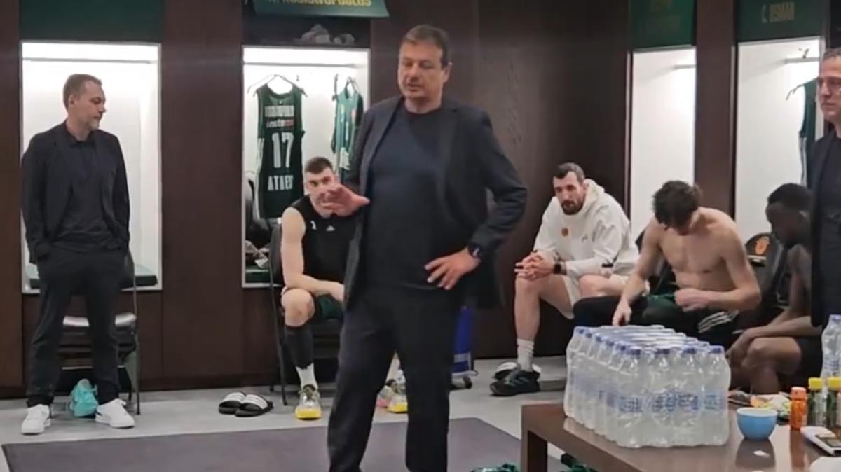 Ergin Ataman, il discorso negli spogliatoi: «Non siamo ai playoff ma ci arriveremo»