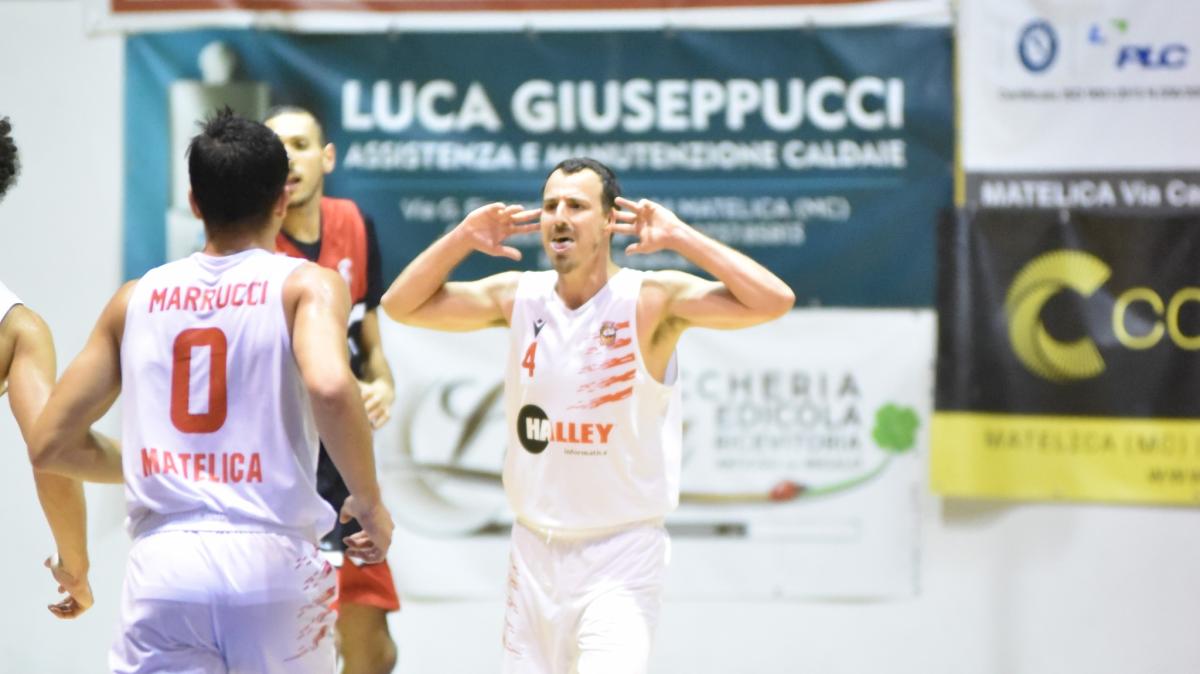 Serie B - Super rimonta finale: la Vigor Matelica ha la meglio sul Basket Gualdo 