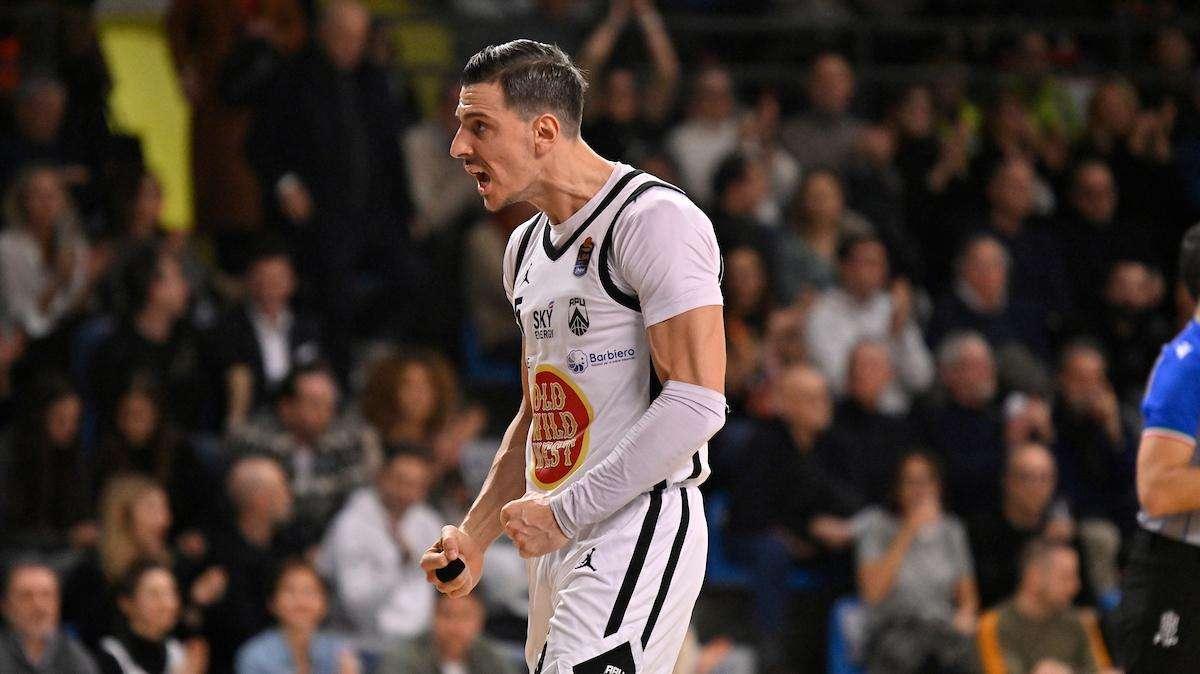 Udine, Alibegovic con la squadra ma non giocherà contro Napoli 