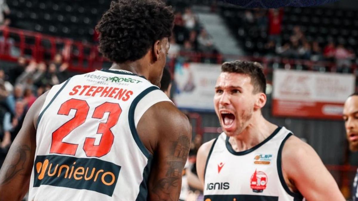 L'Unieuro Forlì c'è, battuta Roseto con 23 di Pepe