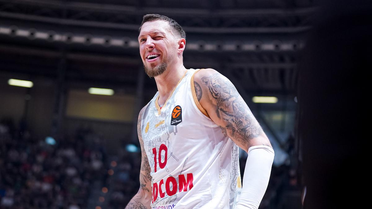 Olimpia Milano, manovre di mercato: Thompson e Peters nel mirino, spunta Theis 