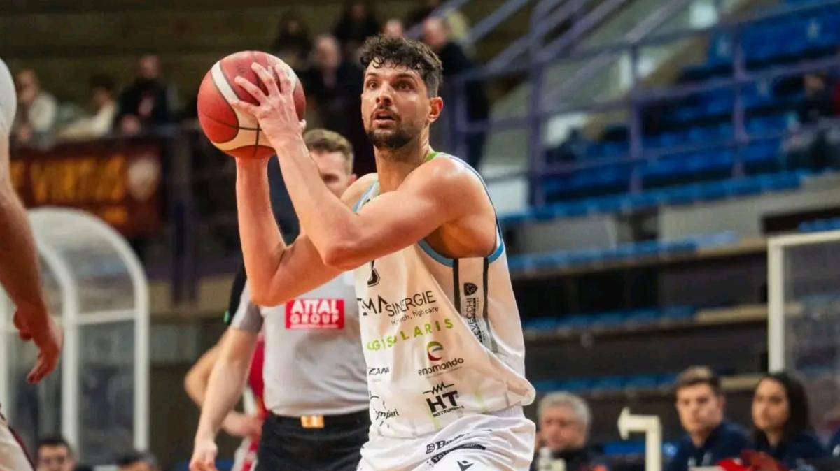 Serie B - Fabio Stefanini esce dal contratto con la Raggisolaris Faenza