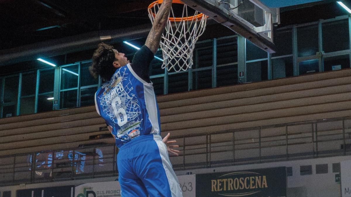 Liofilchem Roseto, ancora sconfitta: passa Ruvo di Puglia. Non bastano 23 di D'Angelo Harrison