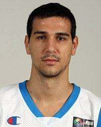 Unics Kazan firma Nikos Zisis