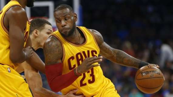 NBA - James rimane a Cleveland con o senza Irving