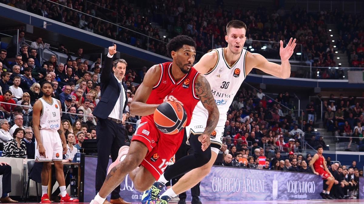 Pagelle: Olimpia Milano ko con Dubai. Steccano Brooks e Shields