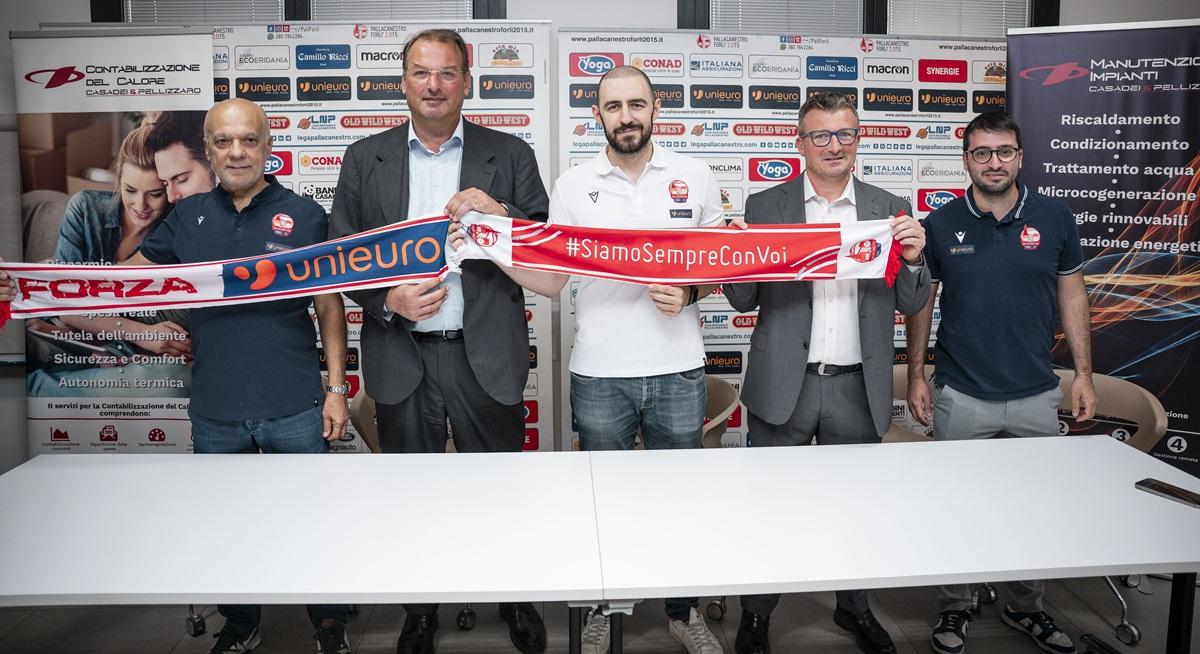 L'Unieuro Forlì presenta il nuovo coach Francesco Nanni