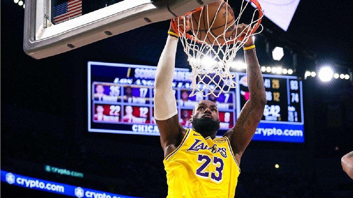 Il futuro di LeBron James resta incerto, ma ha trovato la sua dimensione in questi Lakers