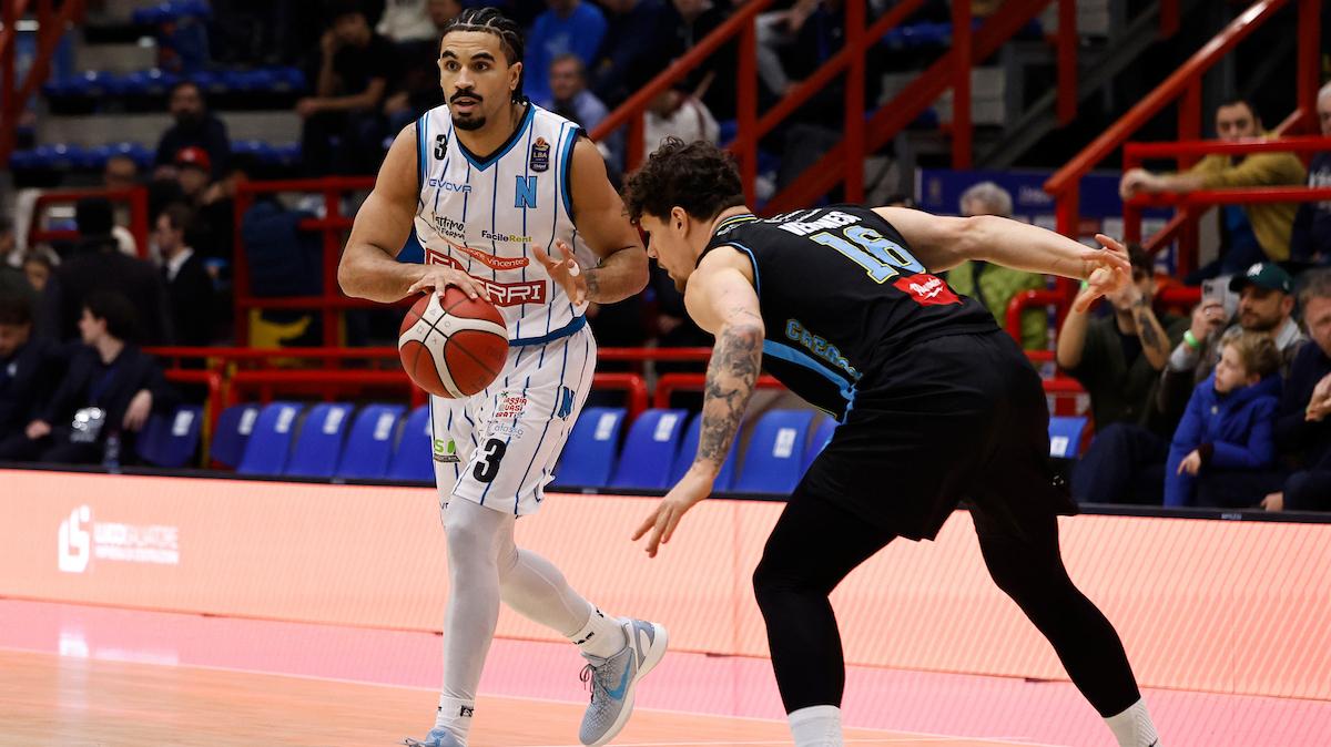 LIVE | No game a Napoli: la Guerri schiaccia la Vanoli Cremona