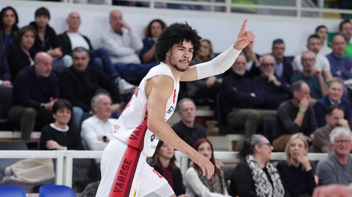 Olivier Nkamhoua, gli occhi delle big sulla stella di Varese