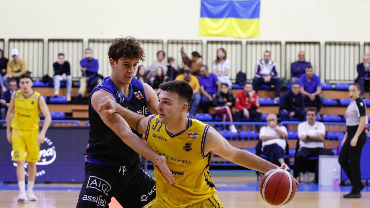 Serie B - Settima vittoria stagionale Benacquista: i nerazzurri espugnano Nocera