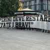 Gli ultras in corteo dai Percassi: «Gasperini deve restare... fate i bravi» (VIDEO)