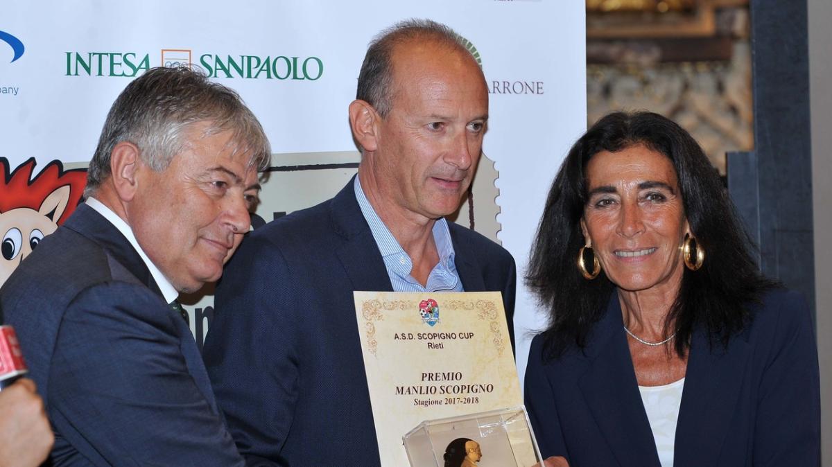 Al centro, Roberto Samaden