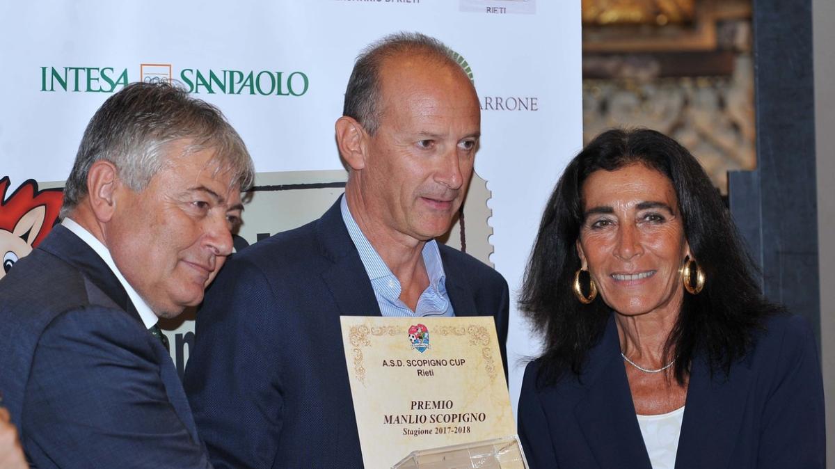 Al centro, Roberto Samaden