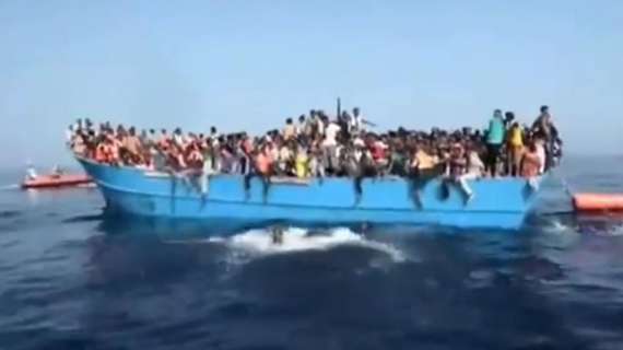 Migranti, oltre 700 sbarchi in 48 ore, sindaco Lampedusa chiede incontro con Conte