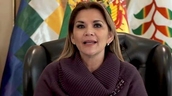 Bolivia, presidente Anez positiva al Covid. "Resterò in isolamento"