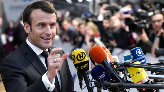 Macron: "Dal summit della Nato arriverà un chiaro sostegno all'Ucraina"