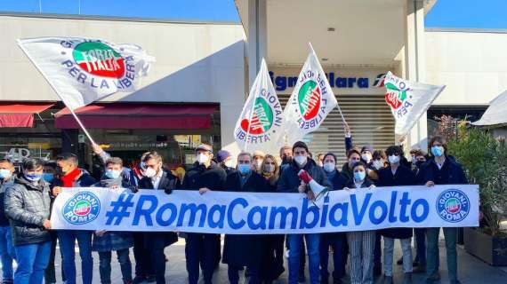 Roma, manifestazione dei Giovani di Forza Italia alla Stazione di Vigna Clara