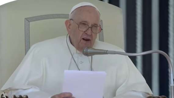 Papa Francesco: “Nucleare in guerra è crimine contro futuro”