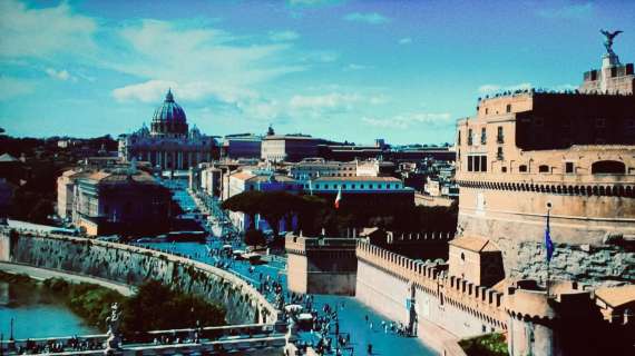Roma sceglie Roma: "Incentivare spazi esterni per aiutare esercizi commerciali"