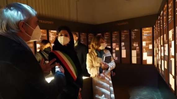 Campidoglio: Palazzo dei Congressi si trasforma in una videoinstallazione monumentale dedicata memoria vittime Olocausto (VIDEO)