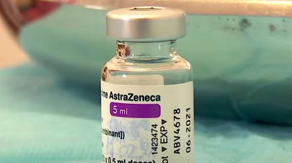 Vaccini: l’UE non rinnoverà il contratto con AstraZeneca