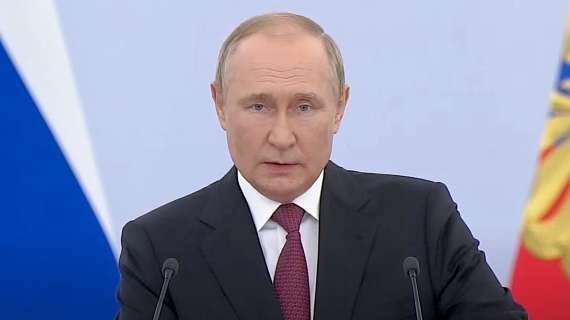 Russia, Putin firma decreto per incremento militari del 15%