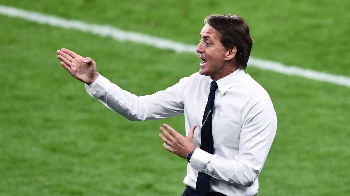 Papà Mancini: "Lezione di squadra come famiglia imparata da Mantovani"