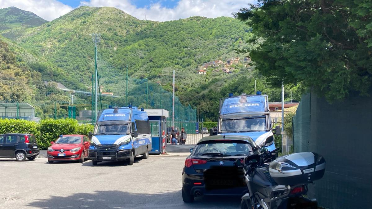 Sampdoria, 300 tifosi a Bogliasco. Contestazione verso dirigenza e squadra 