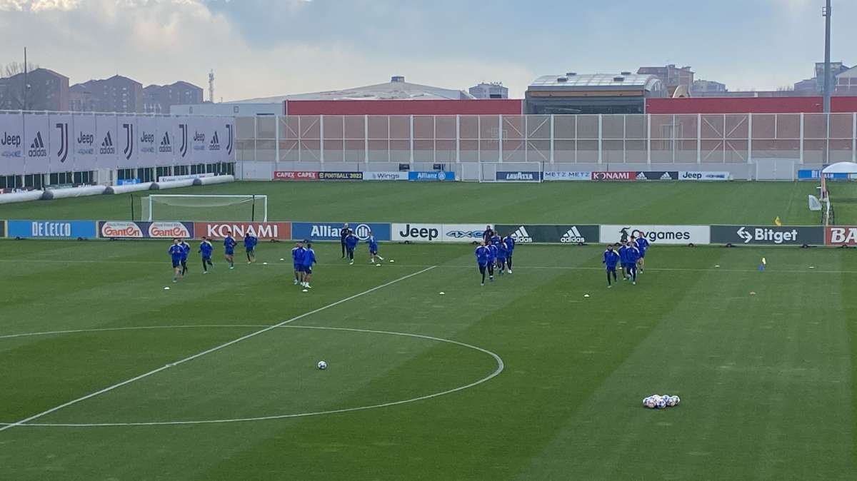 Verso Sampdoria - Juventus, Allegri ritrova Alex Sandro e De Sciglio