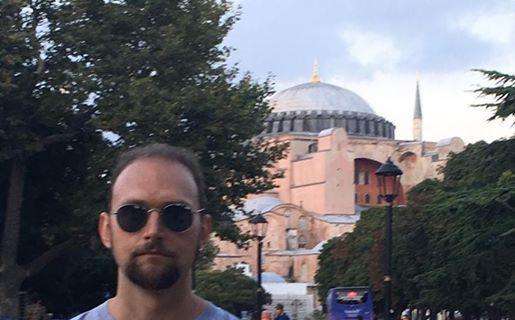 "Bevo e scatto per la Samp": Fabio colora Istanbul di blucerchiato