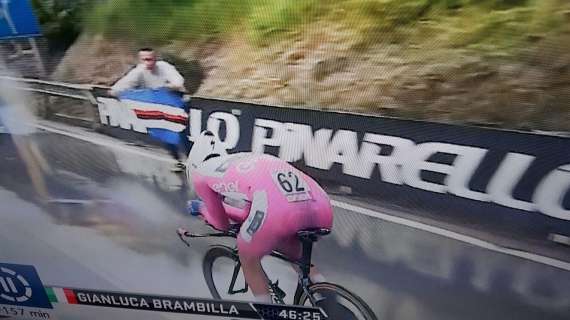 Bandiera blucerchiata al Giro d'Italia