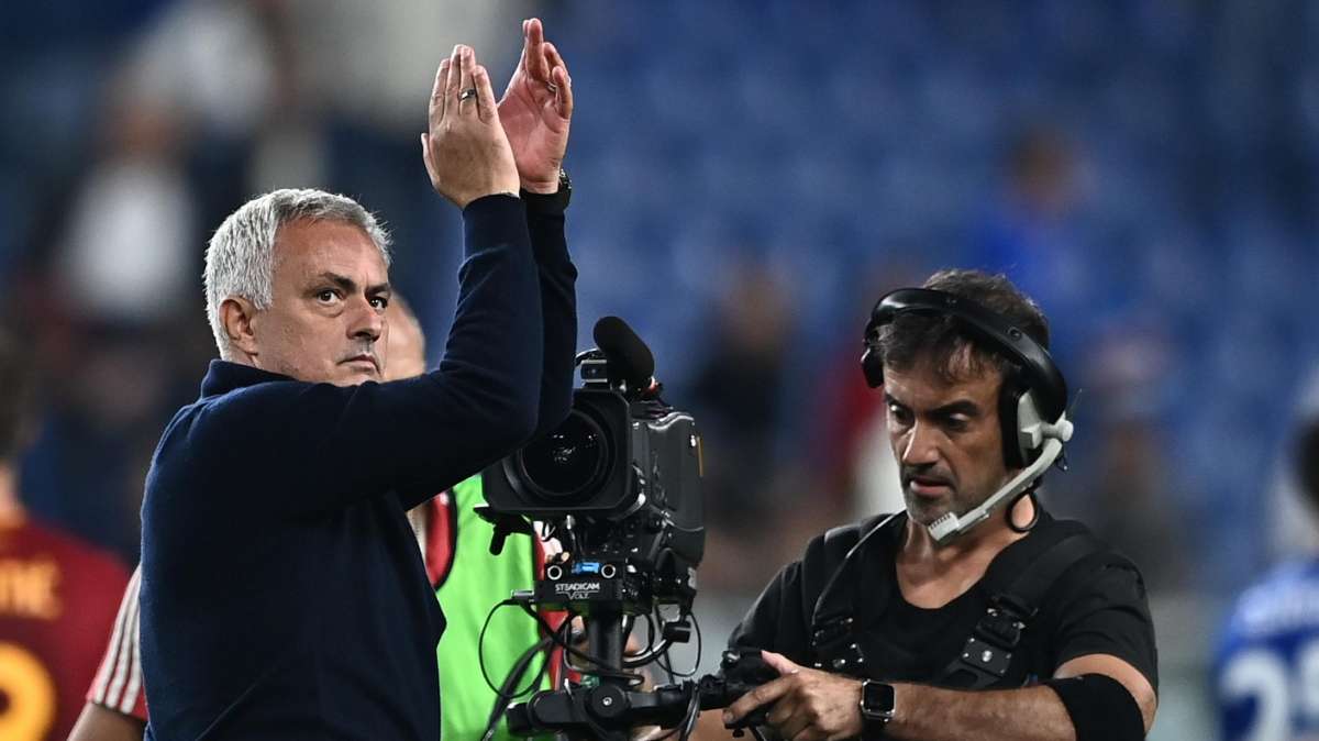 Roma, Mourinho: “Fiducioso che la Sampdoria non vada in B, abbiamo fatto partita di grande intelligenza”