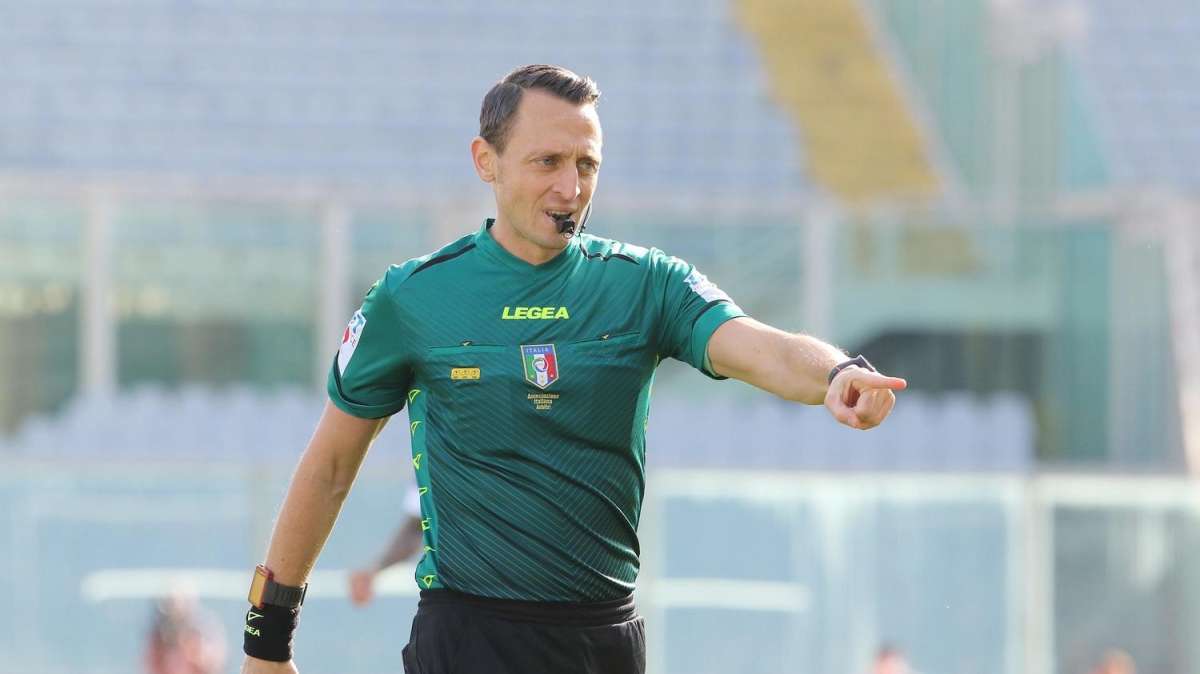 Sampdoria - Venezia, arbitrerà Abisso. Valeri al VAR