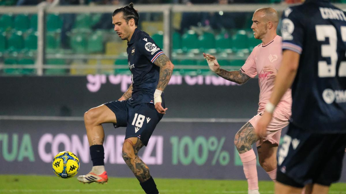 Sampdoria, si infortuna Venuti dopo un contrasto: entra Ferrari