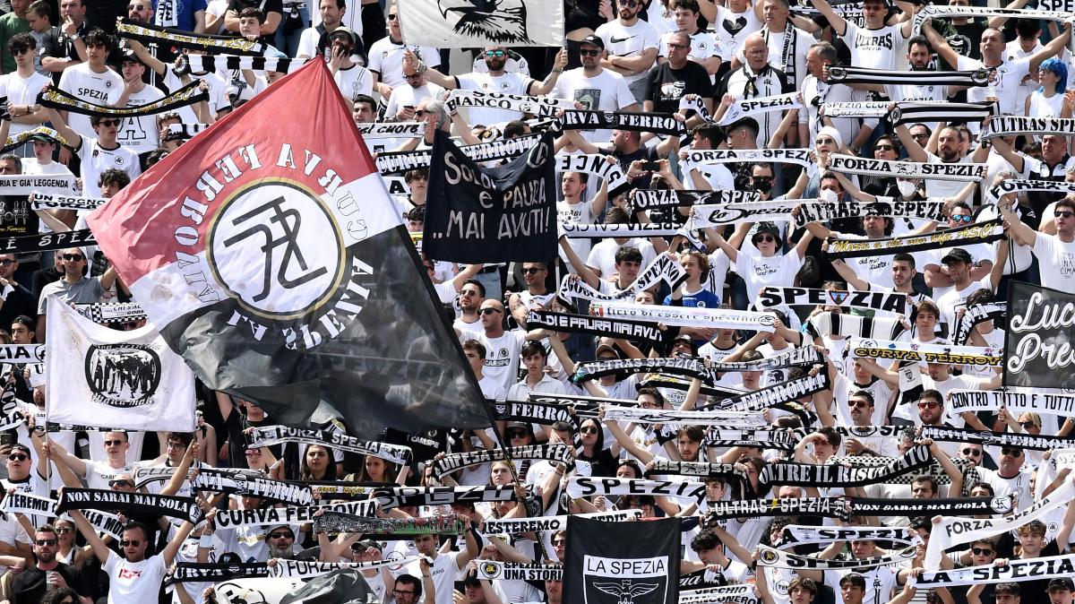Verso Spezia - Sampdoria, comunicato Curva Ferrovia: "Chi indossa la nostra maglia deve onorarla"