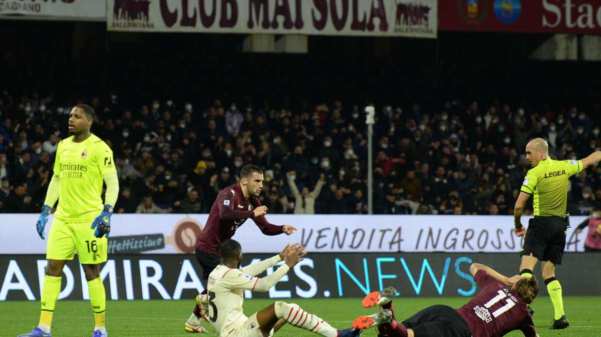 Da Salerno: Bonazzoli regolarmente in gruppo e pronto per il Bologna