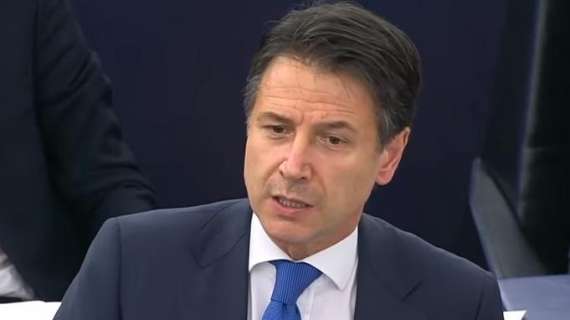 Premier Conte: "Determinazione a sospendere tutte manifestazioni sportive programmate domani in Lombardia e Veneto"