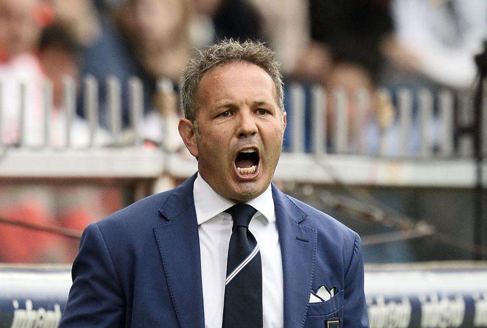 L'incoraggiamento della Sampdoria a Mihajlovic: "Forza, Sinisa"