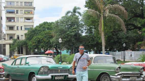 "Bevo e scatto per la Samp": Andrea nel cuore di Cuba