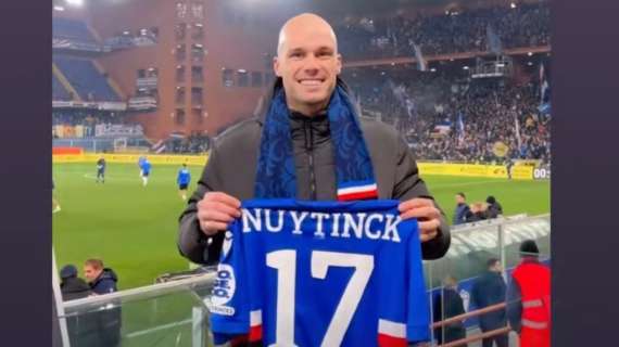 Sampdoria, Nuytinck allo stadio: "Bello essere tornato"