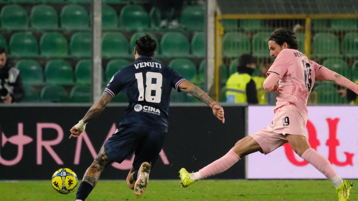 Sampdoria, nostro il primo affondo: calcio d'angolo dopo incursione di Venuti