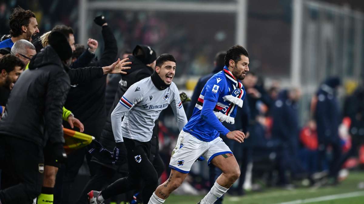 ... CHE CI FAN VENIRE I BRIVIDI: quel palo di Candreva trema ancora. E quella festa in panchina...