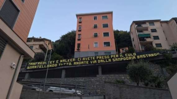 Sampdoria, altro striscione di contestazione alla società