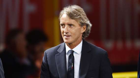 Mancini in visita a Casa Samp: "Tenete alto il nome della Sampdoria"