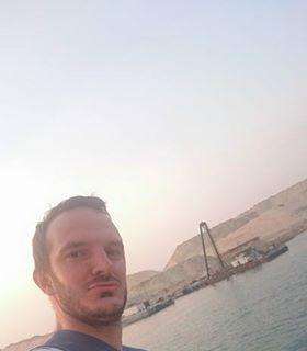"Bevo e scatto per la Samp": selfie blucerchiato sul Canale di Suez