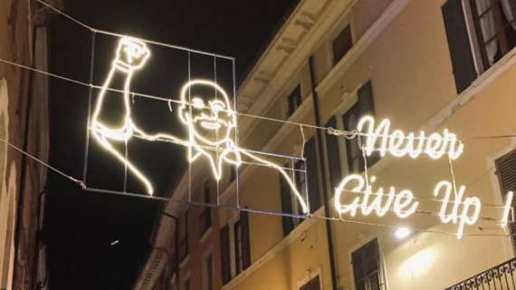 Nipote Riccardo ricorda Vialli con le luminarie di Cremona