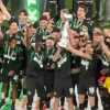 Sassuolo Catanzaro, premiazione con la Coppa Nexus per la vittoria della Serie B LIVE