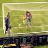Il primo gol del figlio di Berardi sotto la curva al Mapei Stadium - VIDEO